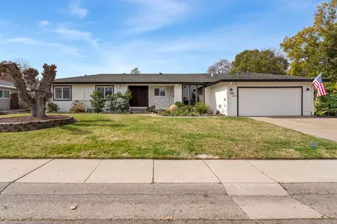 3955 Rochdale Dr, Carmichael, CA 95608 photo 1