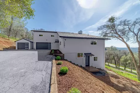 Exterior - 1241 Arrowbee Dr, Placerville, CA 95667 photo 2 of 17