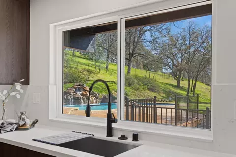 Kitchen - 1241 Arrowbee Dr, Placerville, CA 95667 photo 9 of 9