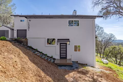 Exterior - 1241 Arrowbee Dr, Placerville, CA 95667 photo 5 of 17