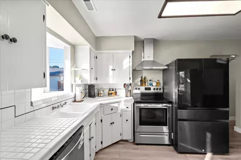 301 Santa Barbara Ave, Modesto, CA 95354 photo 14