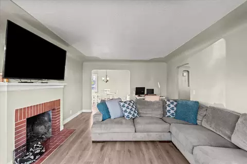 301 Santa Barbara Ave, Modesto, CA 95354 photo 10