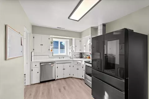 301 Santa Barbara Ave, Modesto, CA 95354 photo 13