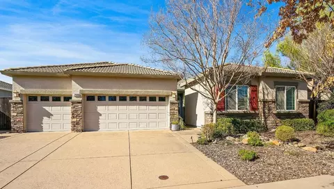 7400 Greenburn Dr, Roseville, CA 95678