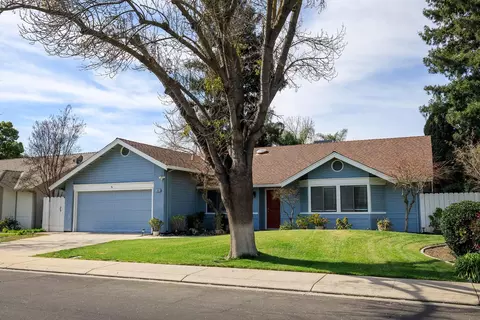 3005 Darius Ln, Modesto, CA 95355 photo 2