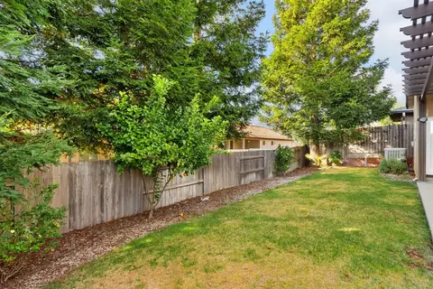 1956 Bancroft Dr, Chico, CA 95928 photo 48