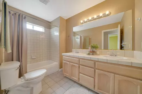 Bath - 820 Argonaut Dr, Jackson, CA 95642 photo 3 of 4