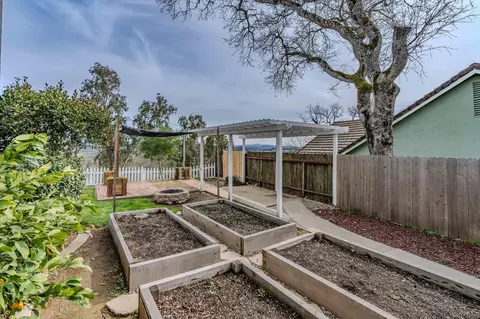 Exterior - 820 Argonaut Dr, Jackson, CA 95642 photo 11 of 22