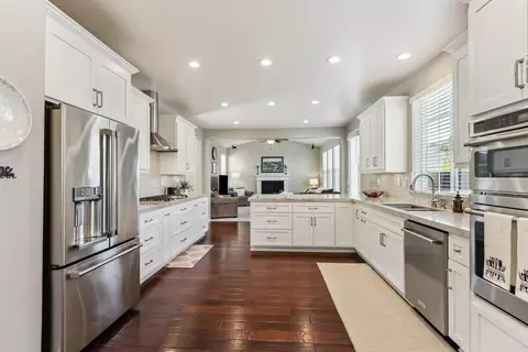 Kitchen - 2157 Red Setter Rd, Rocklin, CA 95765 photo 5 of 8