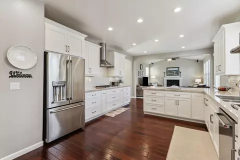 Kitchen - 2157 Red Setter Rd, Rocklin, CA 95765 photo 4 of 8