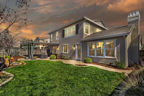 Exterior - 2157 Red Setter Rd, Rocklin, CA 95765 photo 5 of 21