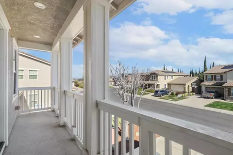 Exterior - 2157 Red Setter Rd, Rocklin, CA 95765 photo 4 of 21
