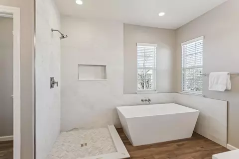 Bath - 2157 Red Setter Rd, Rocklin, CA 95765 photo 2 of 6