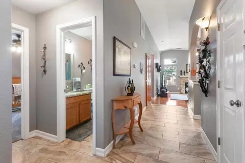 2231 Seahawk Ln, Lodi, CA 95240 photo 4