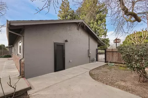 17100 E Front St, Linden, CA 95236 photo 42