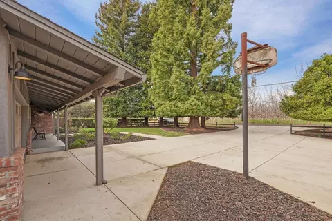 17100 E Front St, Linden, CA 95236 photo 7