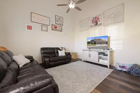 Living - 932 Spring Brook Ct, Modesto, CA 95351 photo 1 of 1