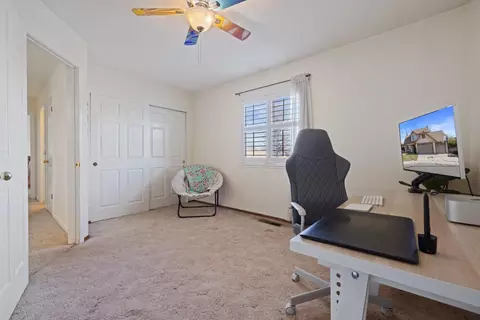 Bedroom - 932 Spring Brook Ct, Modesto, CA 95351 photo 3 of 4