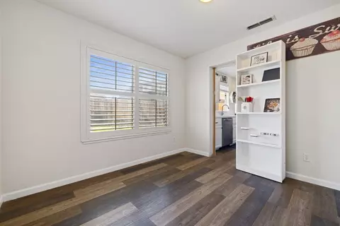 Other - 932 Spring Brook Ct, Modesto, CA 95351 photo 3 of 7