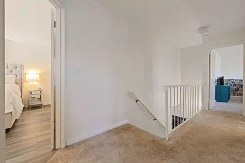 Entry Way - 932 Spring Brook Ct, Modesto, CA 95351 photo 9 of 9
