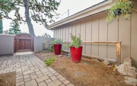 Exterior - 4109 Vista Way, Davis, CA 95618 photo 14 of 18