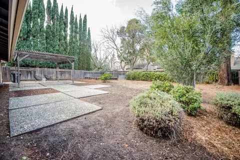 Exterior - 4109 Vista Way, Davis, CA 95618 photo 18 of 18