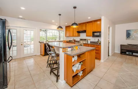 Kitchen - 4109 Vista Way, Davis, CA 95618 photo 6 of 8