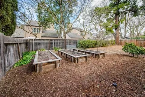 Exterior - 4109 Vista Way, Davis, CA 95618 photo 11 of 18
