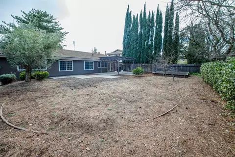 Exterior - 4109 Vista Way, Davis, CA 95618 photo 7 of 18
