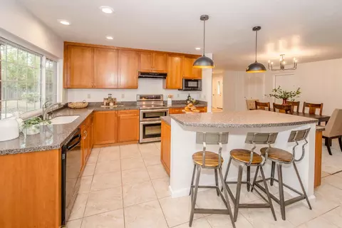 Kitchen - 4109 Vista Way, Davis, CA 95618 photo 5 of 8