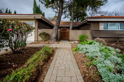 Exterior - 4109 Vista Way, Davis, CA 95618 photo 2 of 18