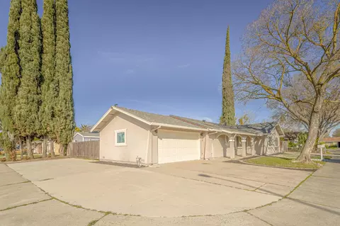 2829 Medicine Bow Dr, Modesto, CA 95355 photo 2