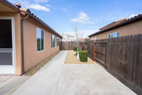 Exterior - 4310 Bixby Way, Merced, CA 95348 photo 3 of 5