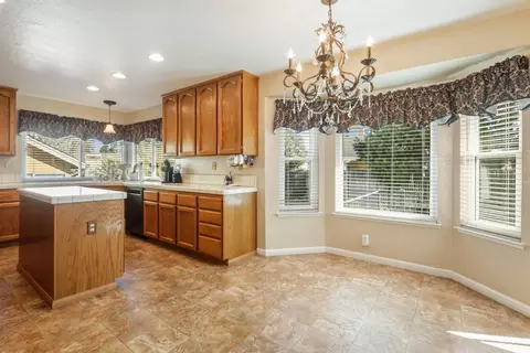 8524 Sutter Creek Way, Antelope, CA 95843 photo 10