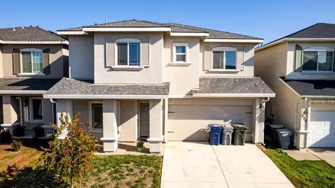 548 Barcelona Ct, Merced, CA 95341 photo 3