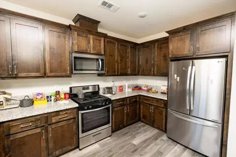 548 Barcelona Ct, Merced, CA 95341 photo 15