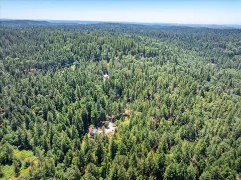 View/Area - 3065 Oregon Trail Rd, Georgetown, CA 95634 photo 6 of 11