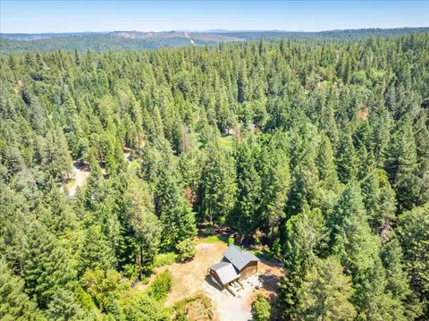 View/Area - 3065 Oregon Trail Rd, Georgetown, CA 95634 photo 1 of 11