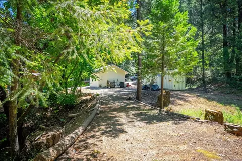 Exterior - 3065 Oregon Trail Rd, Georgetown, CA 95634 photo 17 of 37