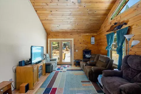 Living - 3065 Oregon Trail Rd, Georgetown, CA 95634 photo 2 of 2