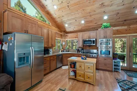 Kitchen - 3065 Oregon Trail Rd, Georgetown, CA 95634 photo 1 of 4