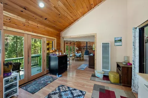 Entry Way - 3065 Oregon Trail Rd, Georgetown, CA 95634 photo 1 of 5
