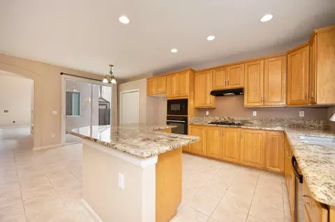 9370 Willow Pond Cir, Elk Grove, CA 95624