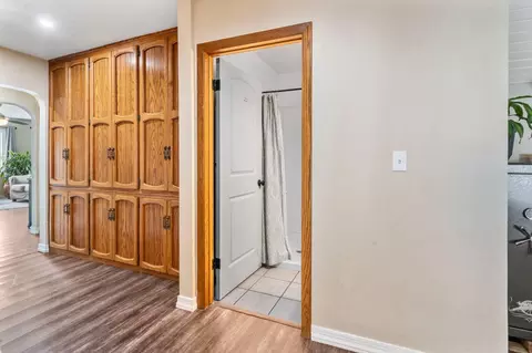 Entry Way - 212 N Walnut Ave, Ripon, CA 95366 photo 6 of 7