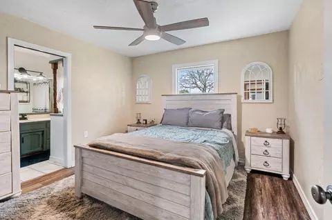 Bedroom - 212 N Walnut Ave, Ripon, CA 95366 photo 2 of 3