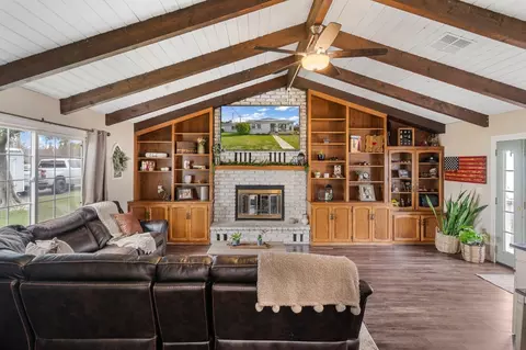 Living - 212 N Walnut Ave, Ripon, CA 95366 photo 1 of 3