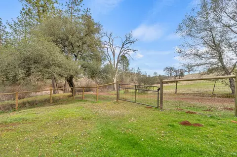 Exterior - 2690 Willow Creek Trl, Cool, CA 95614 photo 28 of 38