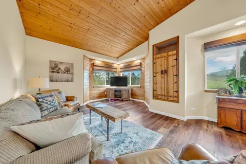 Living - 2690 Willow Creek Trl, Cool, CA 95614 photo 3 of 5
