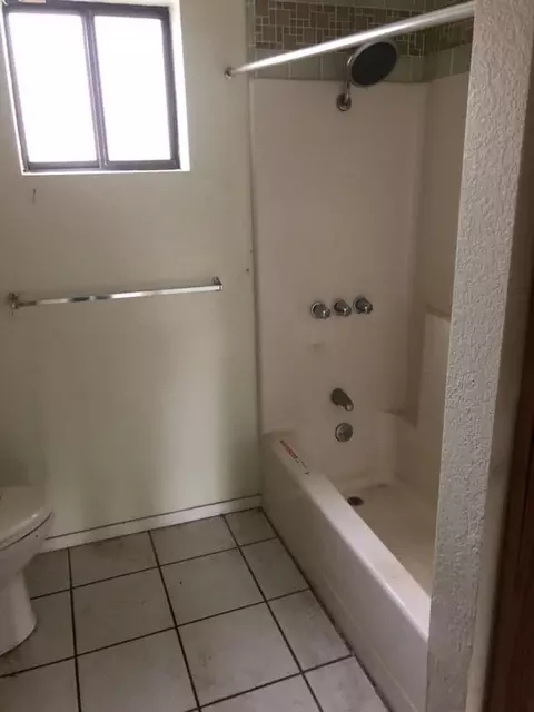 Bath - 22532 Longeway Rd, Sonora, CA 95370 photo 3 of 3