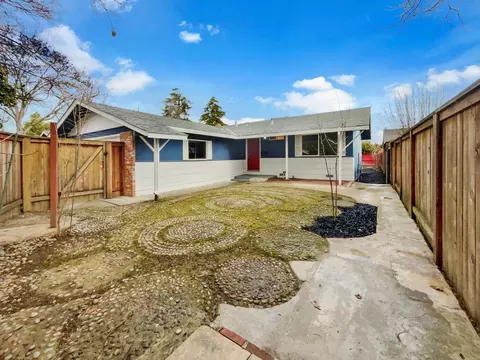 1812 Palm Pl, Davis, CA 95618 photo 11